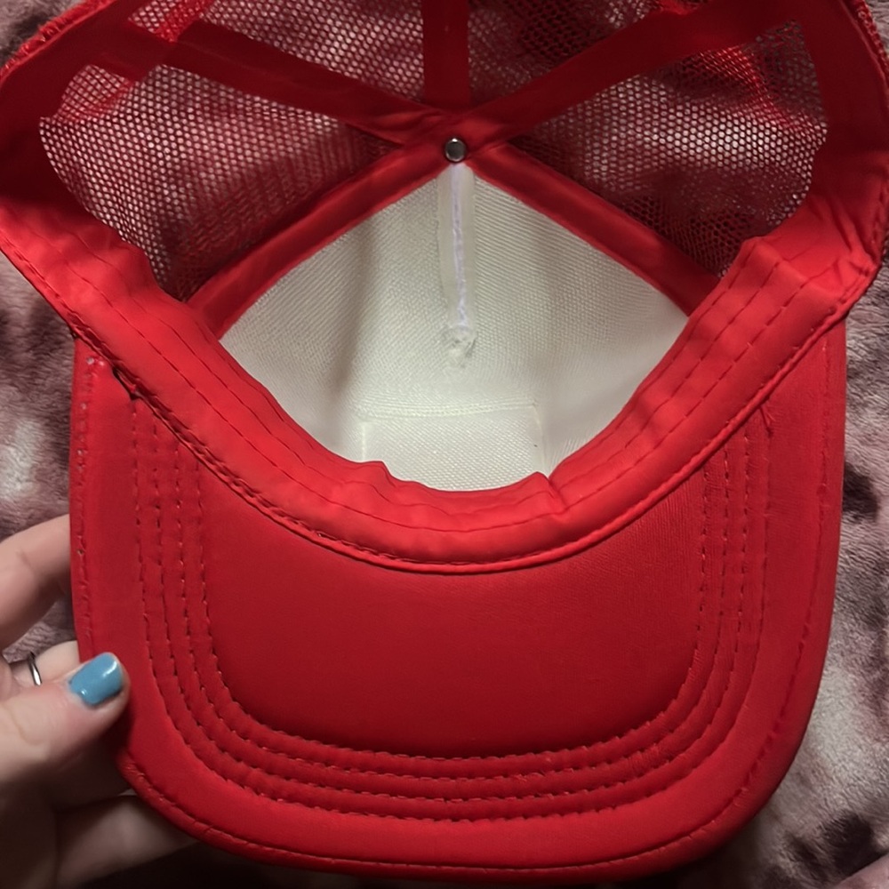 Cherry Cap - Picture 5 of 5